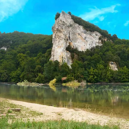 Au Bout Du Chemin - Vue Chateau *