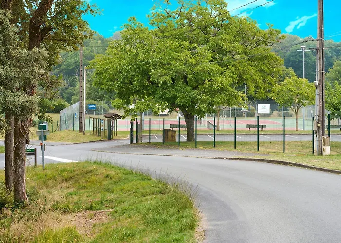 Au Bout Du Chemin - Vue Chateau