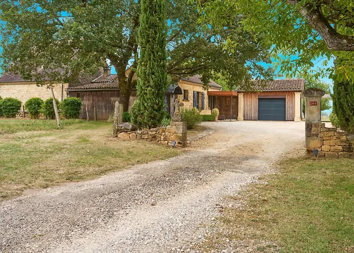Au Bout Du Chemin - Vue Chateau Hébergement de vacances *